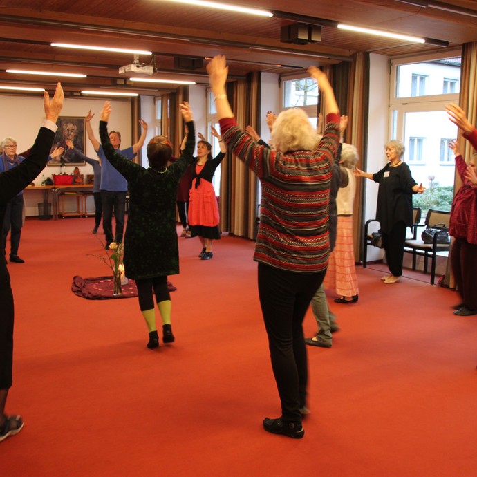 Veranstaltung "Ausschau nach dem Licht" im Rahmen von finde dein Licht. © DIE HEGGE – Christliches Bildungswerk. Veranstaltung "Ausschau nach dem Licht" im Rahmen von finde dein Licht. © DIE HEGGE – Christliches Bildungswerk.