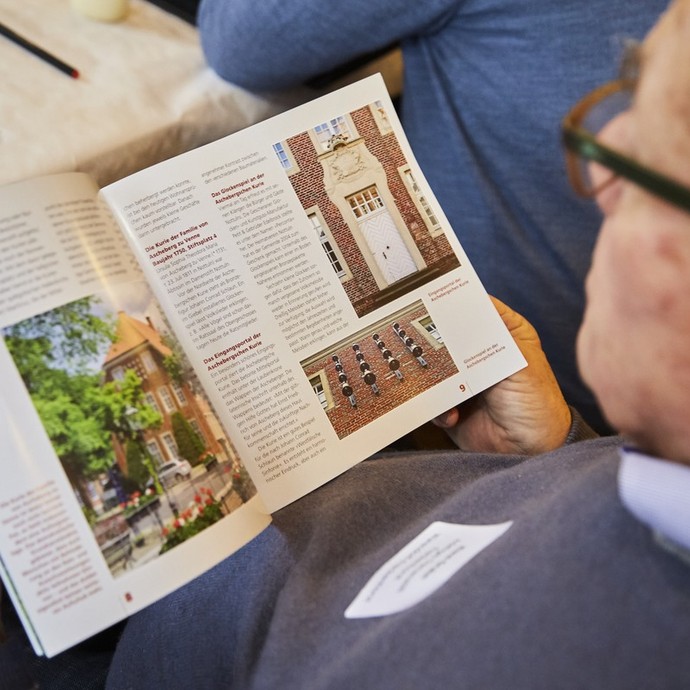 Teilnehmer:innen Teilnehmer:innen (vergrößerte Bildansicht wird geöffnet)